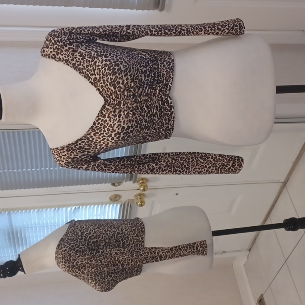 4/$40 Leopard Print Rutched Front Top - Size XS